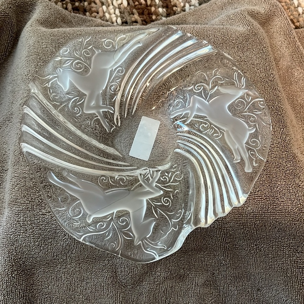 Mikasa Reindeer 9” Bon Bon dish made in Germany mint condition unused crystal